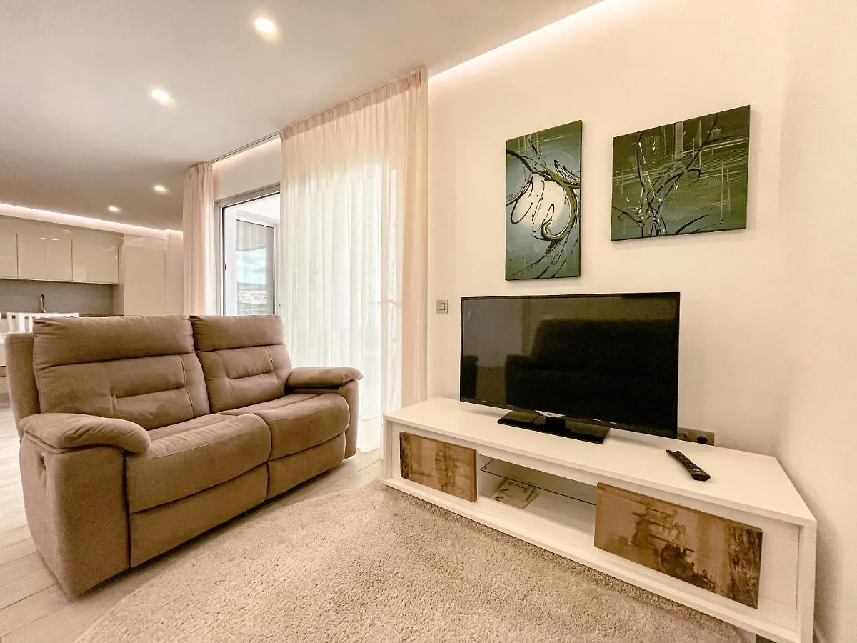 3-Bed Flat , Ocean Garden , Heated Pool & Parking, Pp207 Apartment Costa Adeje  Spain